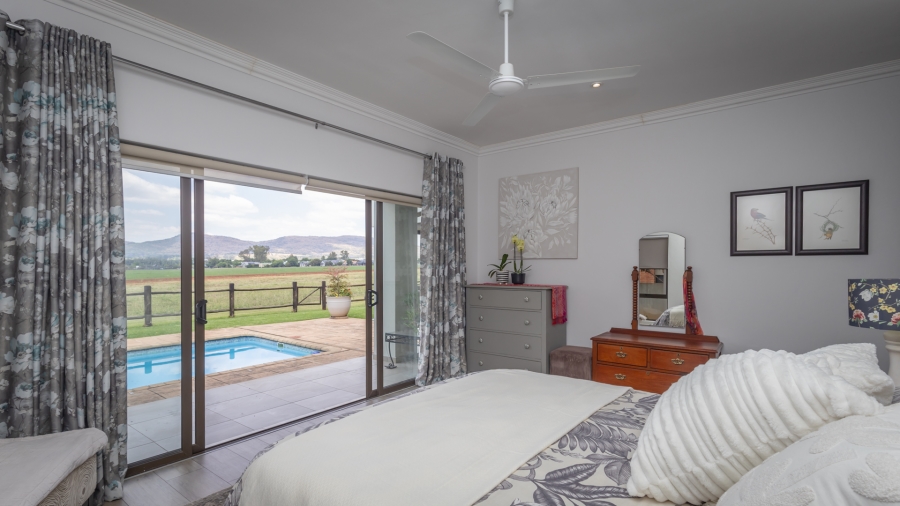 3 Bedroom Property for Sale in The Coves North West